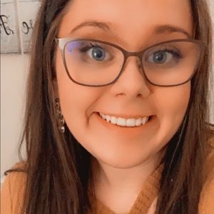 Meet your Posher, Katlyn